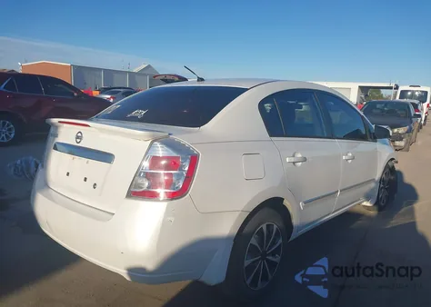 2012 Nissan Sentra 2.0 S z USA, uszkodzony, nr VIN 3N1AB6AP6CL775636